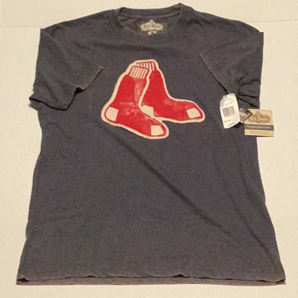 Red Jacket Boston Red Sox MLB Distressed Retro T-Shirt Navy Small NWT